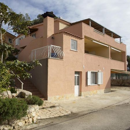 Apartments By The Sea Mavarstica, Ciovo - 12696 特罗吉尔 外观 照片