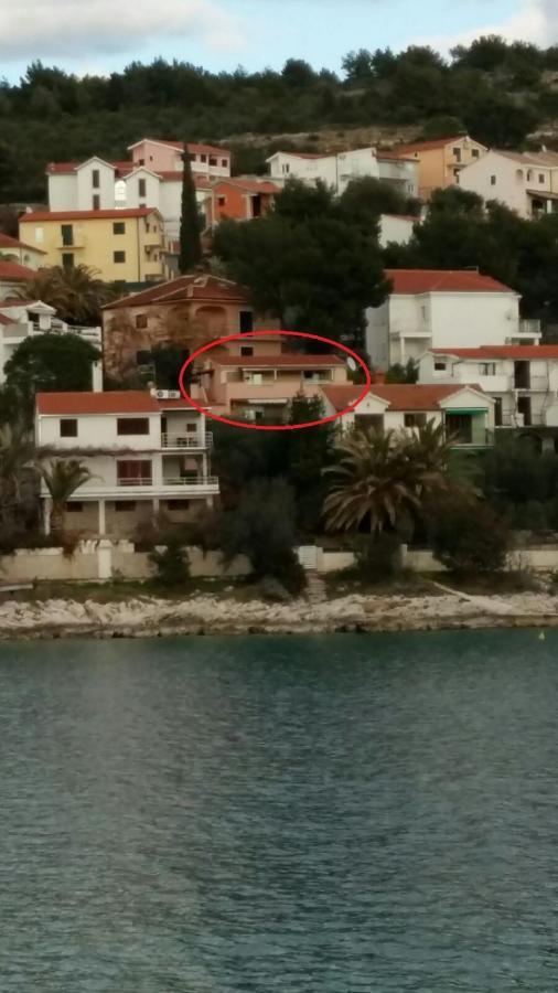 Apartments By The Sea Mavarstica, Ciovo - 12696 特罗吉尔 外观 照片